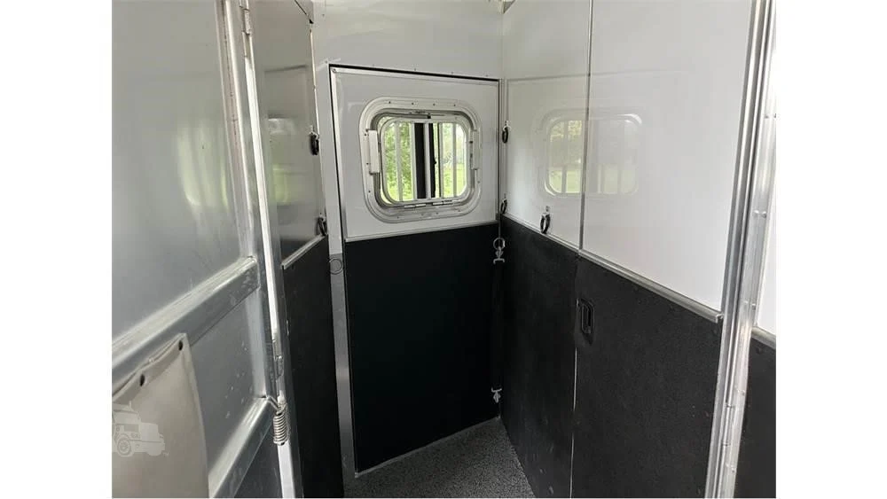 Remorques 3 chevaux LQ Featherlite 2023