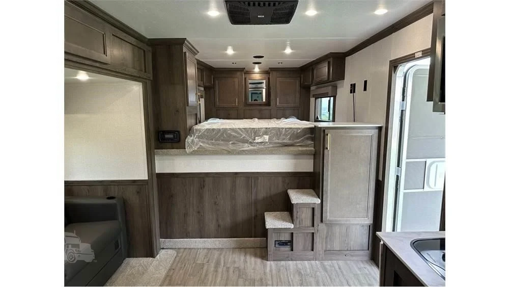 Remorques 3 chevaux LQ Featherlite 2023