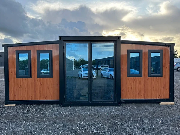 Conteneur d’habitation mobile / Bois de luxe