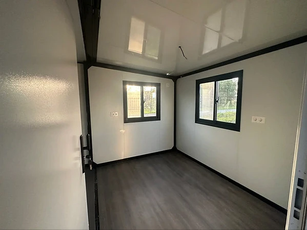 Conteneur d’habitation mobile / Bois de luxe