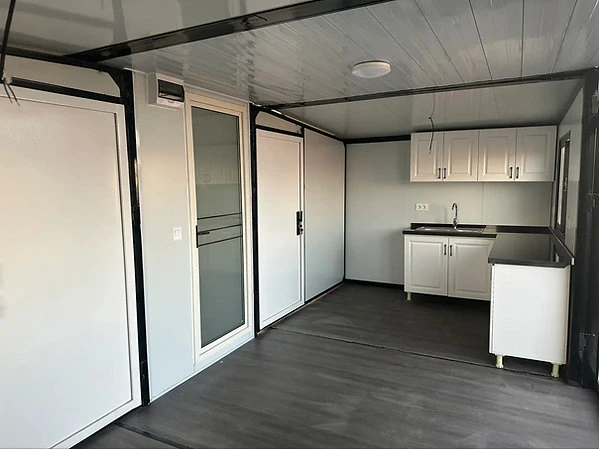 Conteneur d’habitation mobile / Bois de luxe
