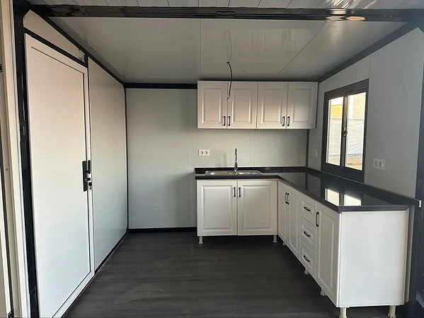 Conteneur d’habitation mobile / Bois de luxe