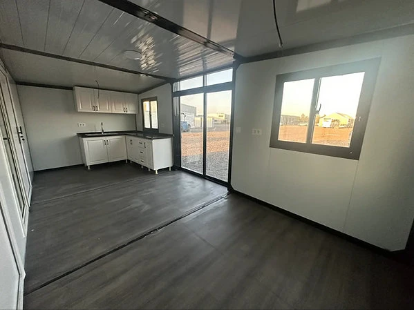 Conteneur d’habitation mobile / Bois de luxe