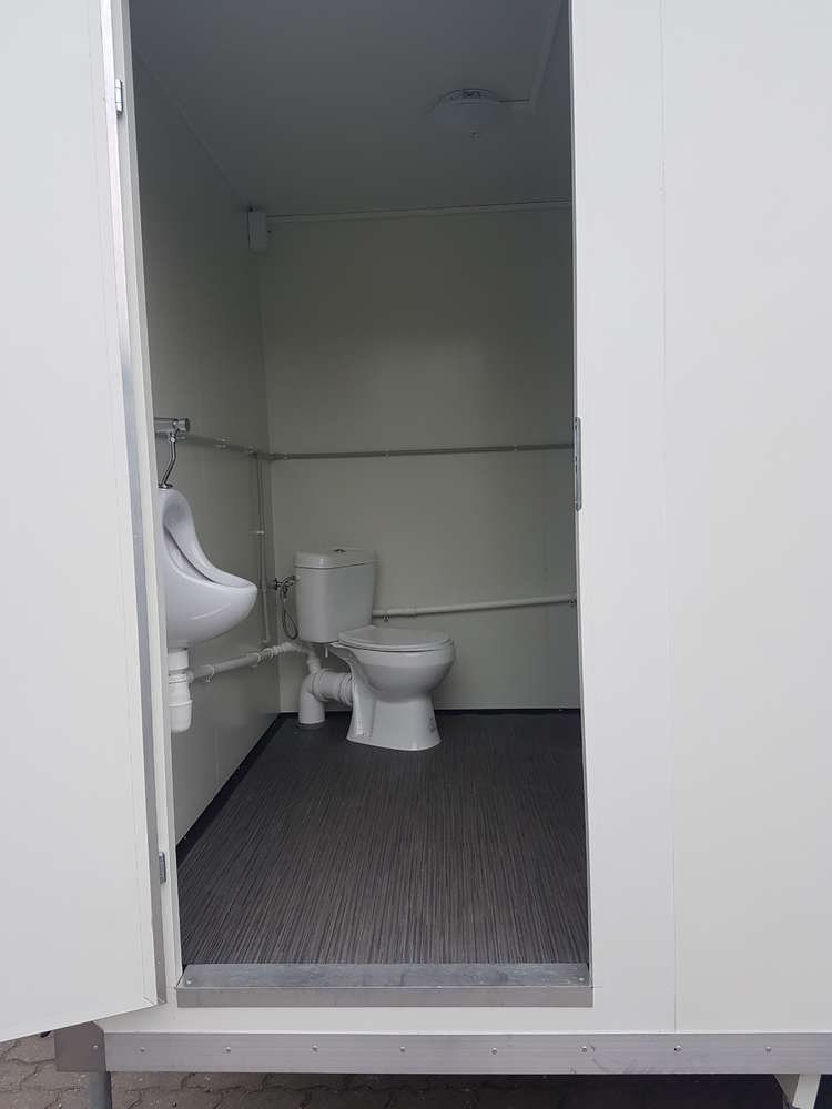 Remorque Sanitaire avec toilette double 3,50x2M 750KG